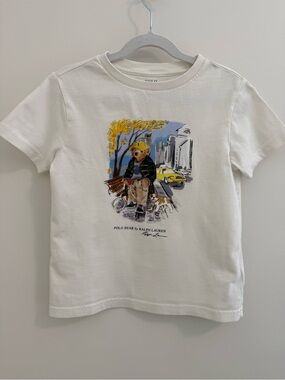 Boys Polo by Ralph Lauren Cream Tee w/Polo Bear City Graphic Size 6 100%cotton
